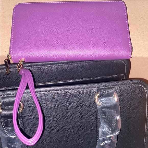 Elegant Black and Purple Handbag - Picture 3 of 7